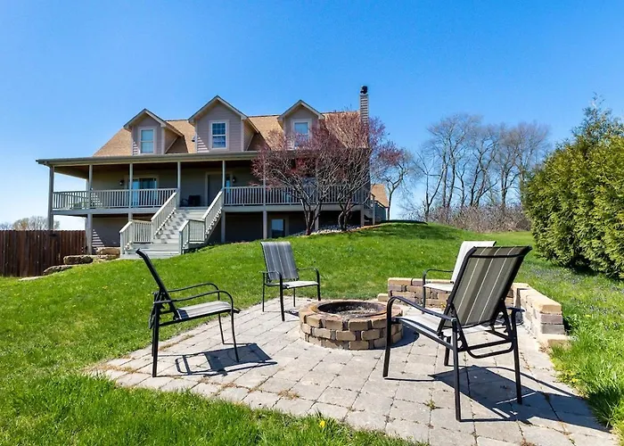 4 Bedroom Oasis With Hot Tube Galena